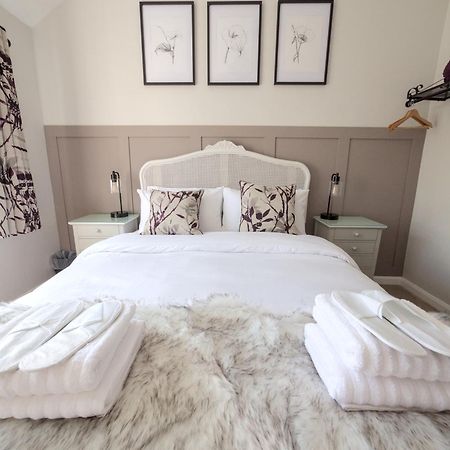 The Lilley Pad In Ludlow Cosy, Central, Perfect For Couples, Netflix & Parking Permit Экстерьер фото