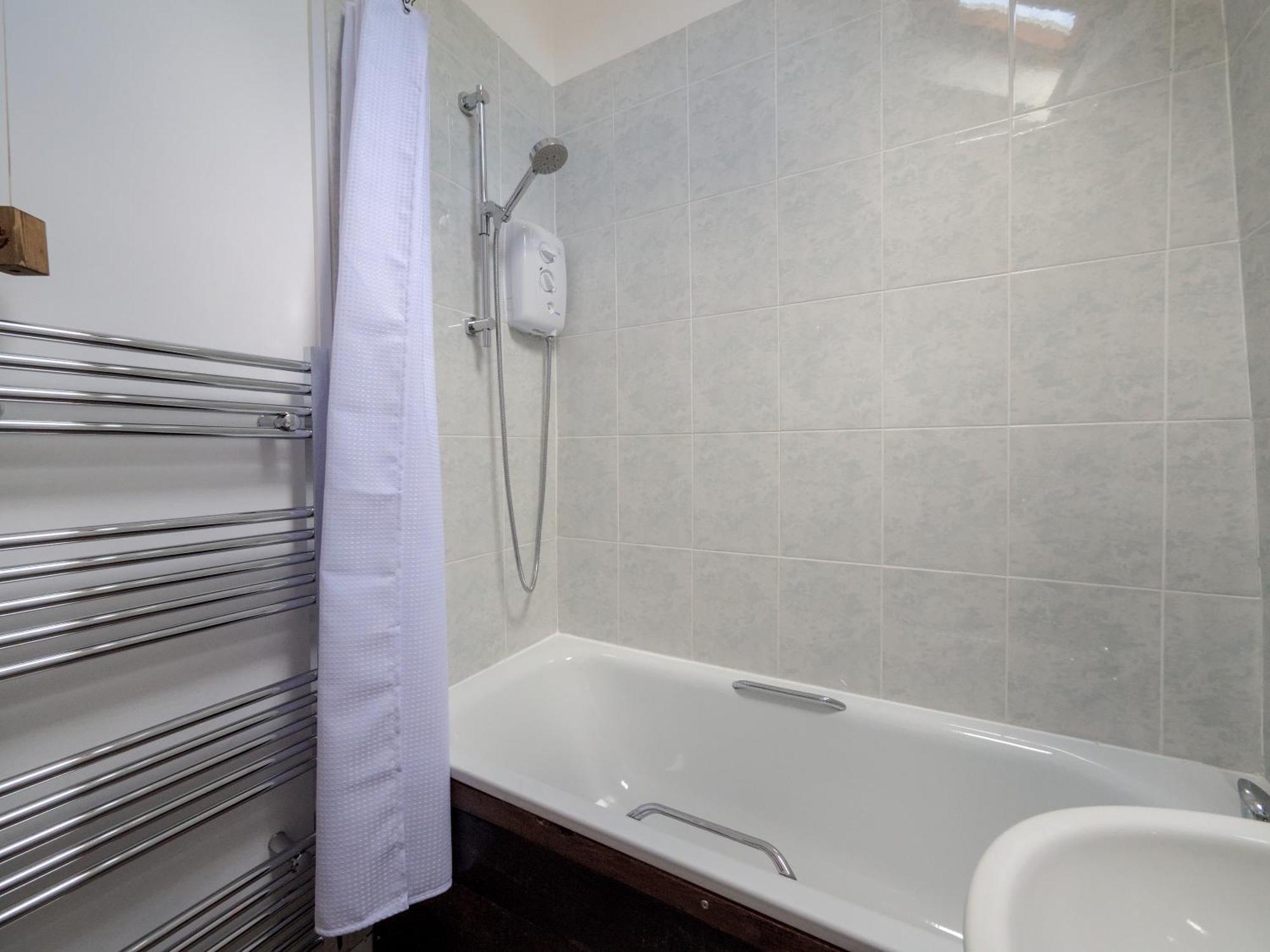 The Lilley Pad In Ludlow Cosy, Central, Perfect For Couples, Netflix & Parking Permit Экстерьер фото