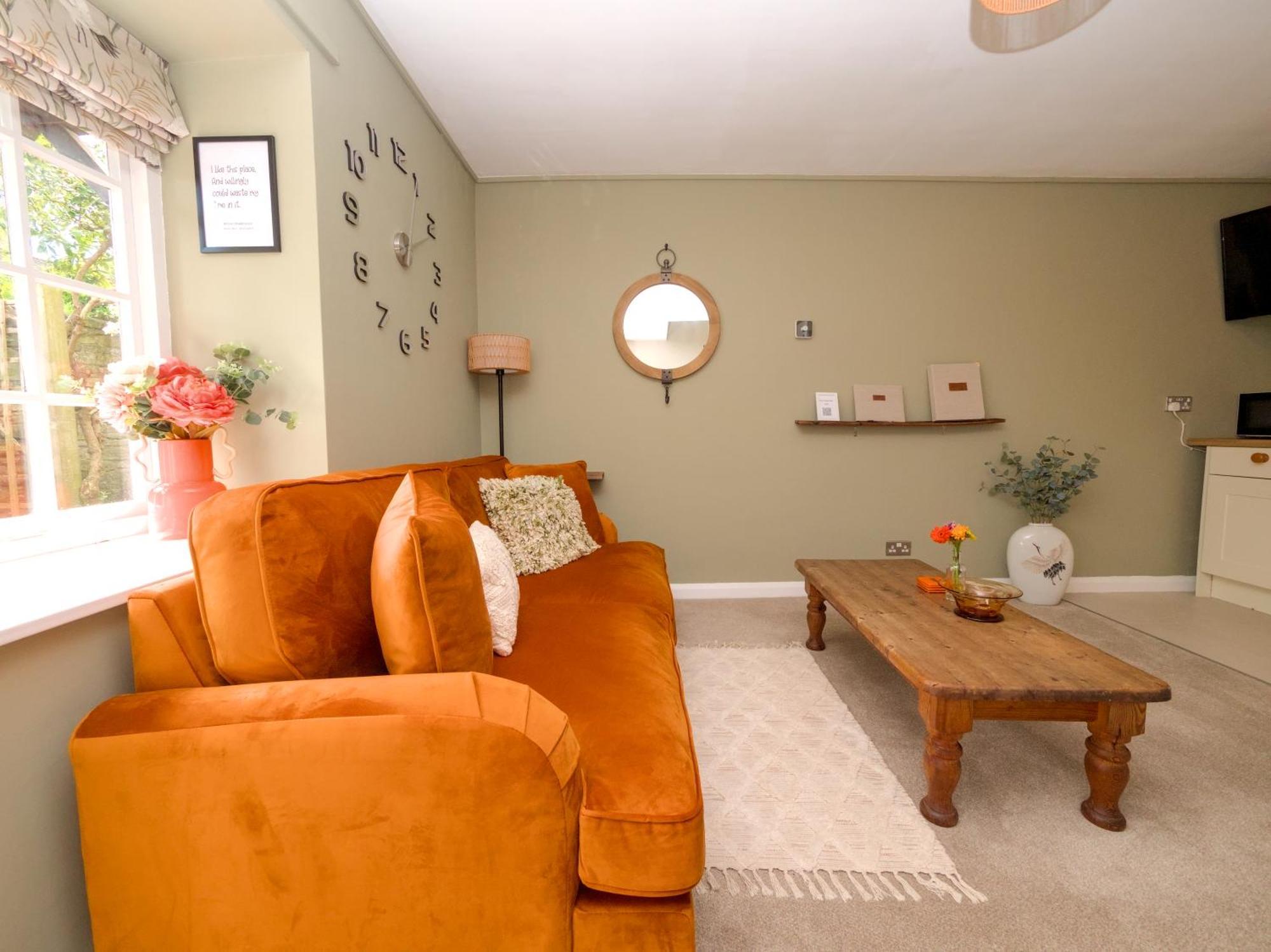 The Lilley Pad In Ludlow Cosy, Central, Perfect For Couples, Netflix & Parking Permit Экстерьер фото
